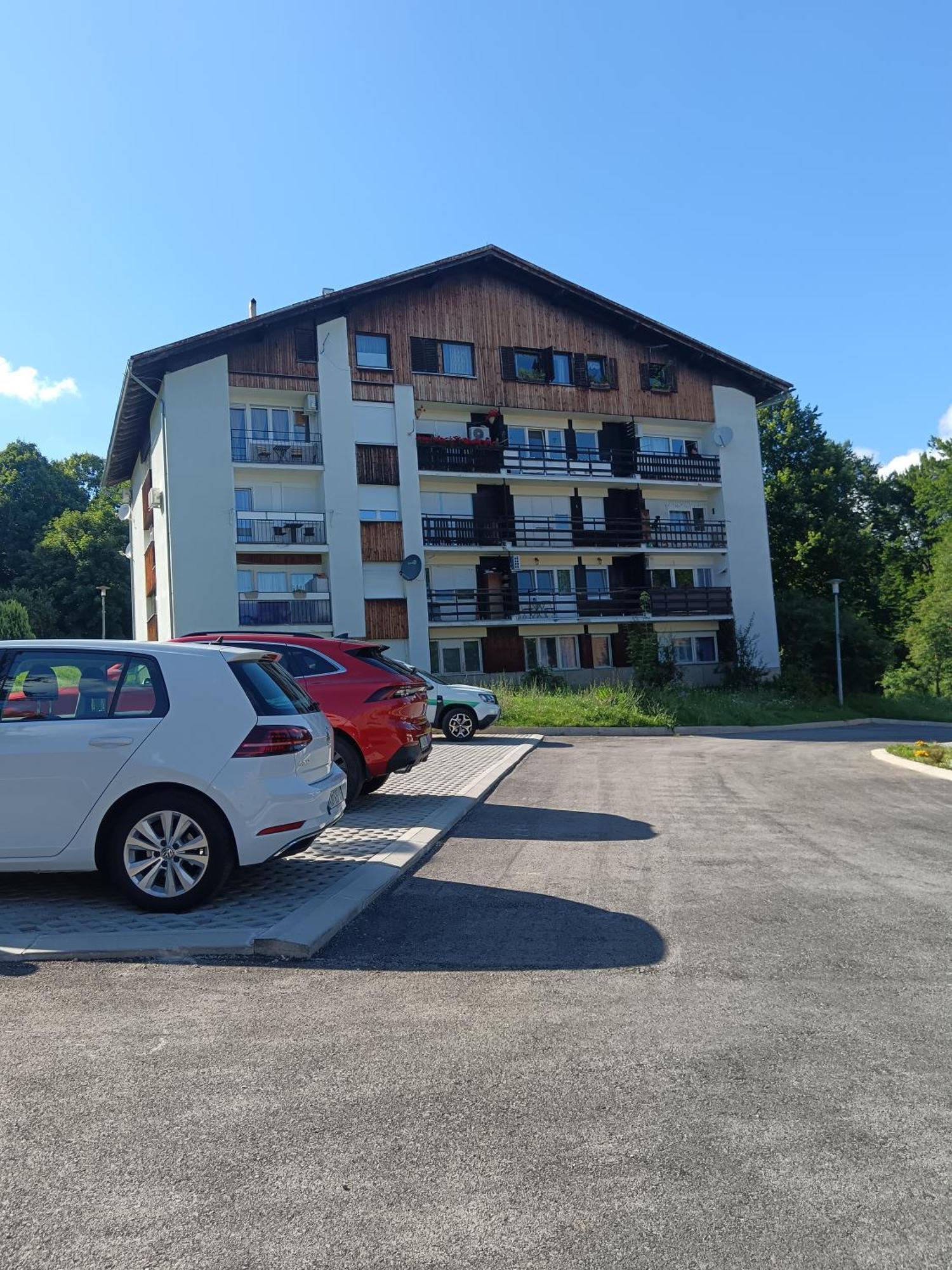Tisa Self Check In Apartment Plitvicka Jezera Bagian luar foto
